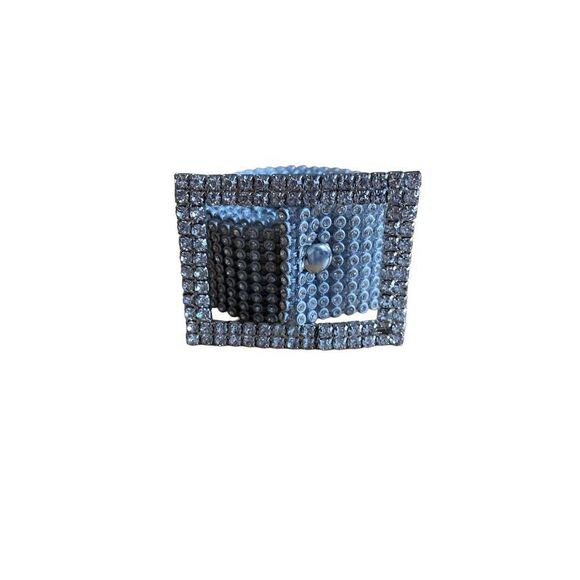 Crystal rhinestone nine row sparkly silver belt 34 inches to buckle - Picture 1 of 7